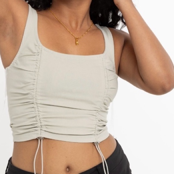 GRAY CROP TOP - Picture 2 of 4